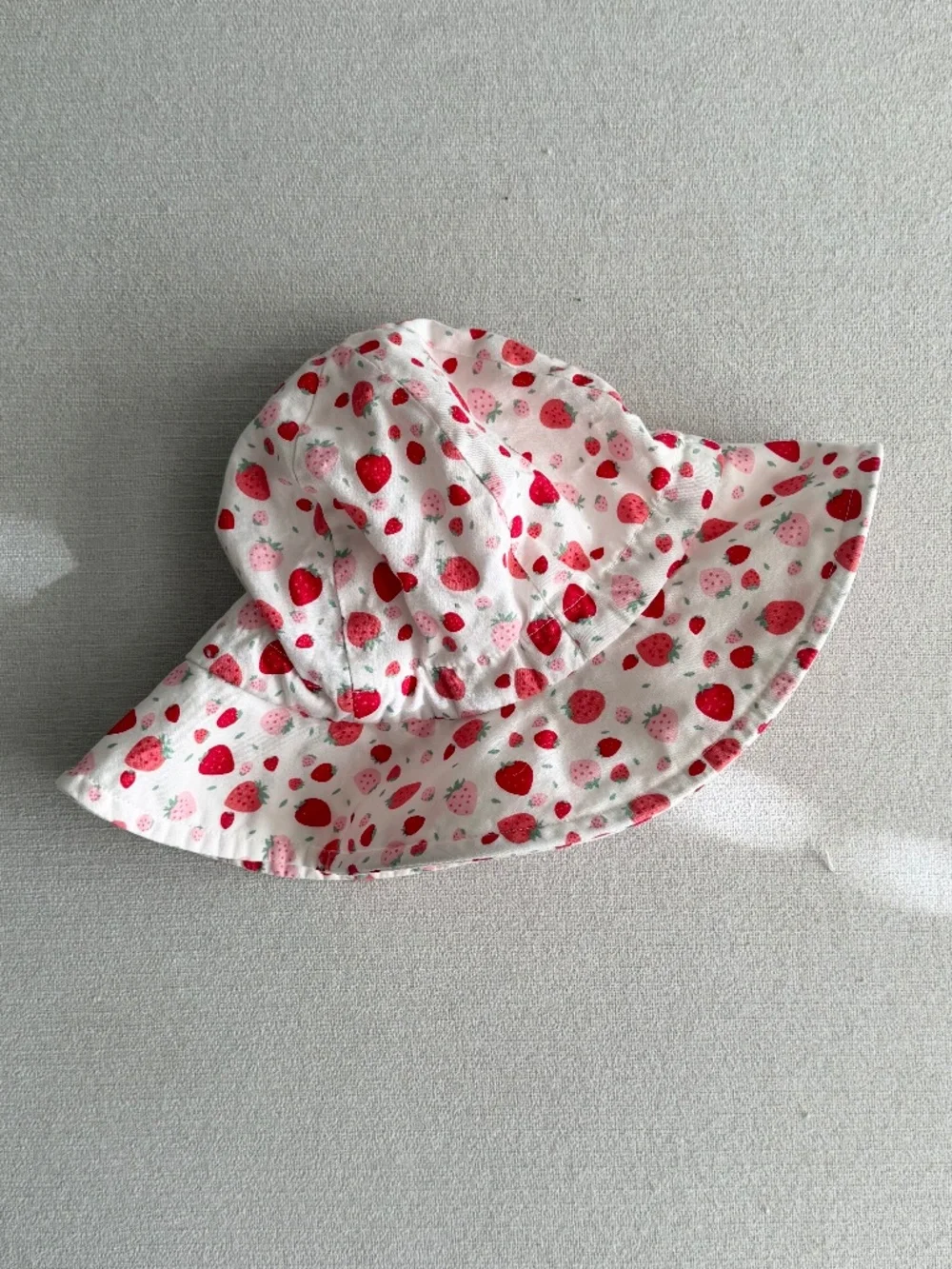 Strawberry print hat.